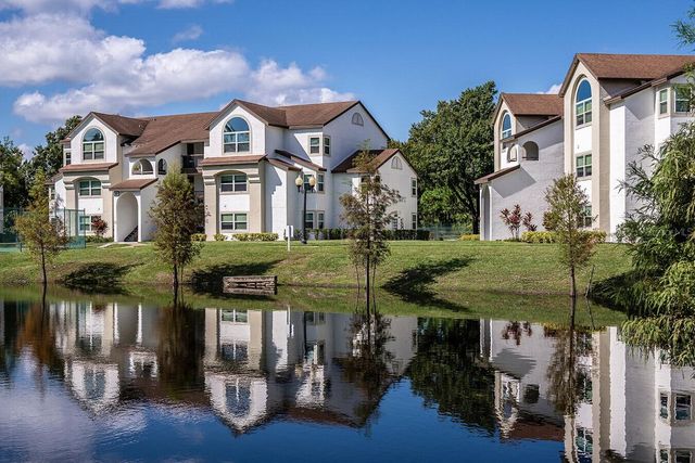 13501 VISTA WALK DRIVE B, Orlando, FL 32821