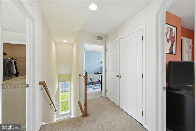 70 CENTRE CT, Red Lion, PA 17356