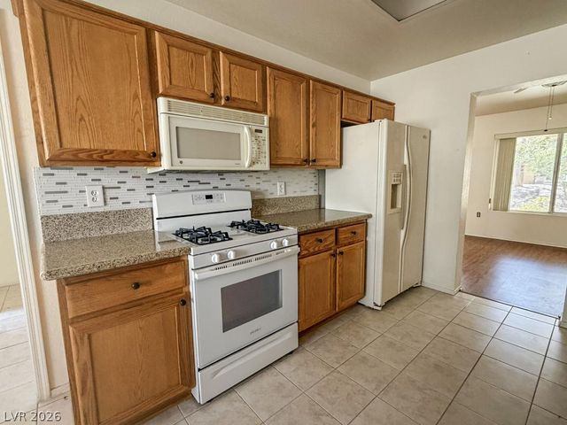 2541 Desert Glen Drive, Las Vegas, NV 89134