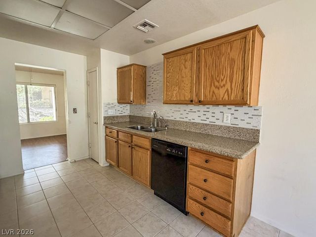 2541 Desert Glen Drive, Las Vegas, NV 89134