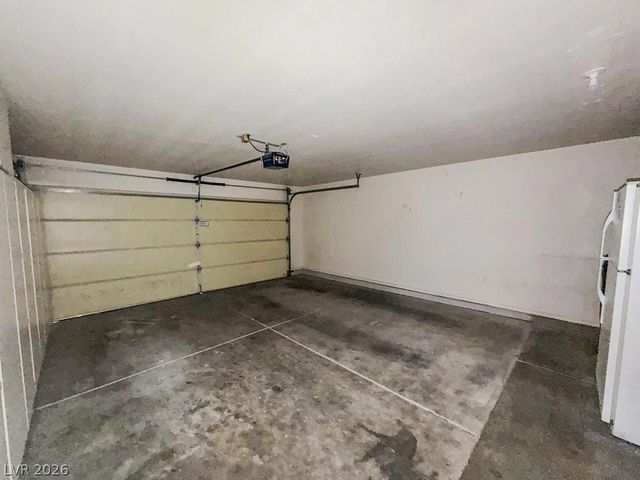 2541 Desert Glen Drive, Las Vegas, NV 89134