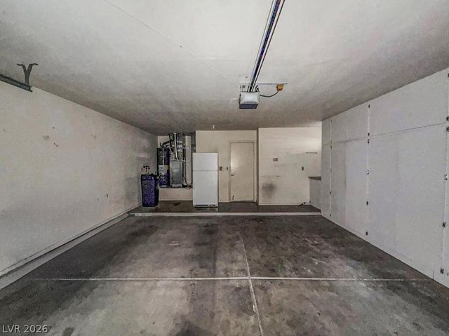 2541 Desert Glen Drive, Las Vegas, NV 89134
