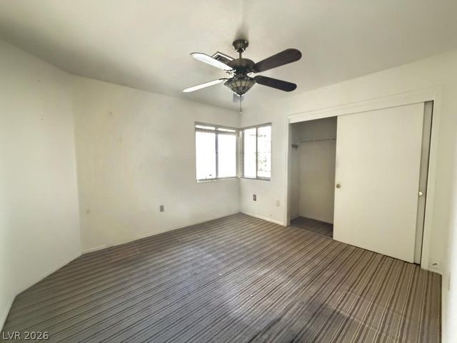 2541 Desert Glen Drive, Las Vegas, NV 89134