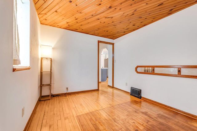 2932 S 8th STREET, Milwaukee, WI 53215