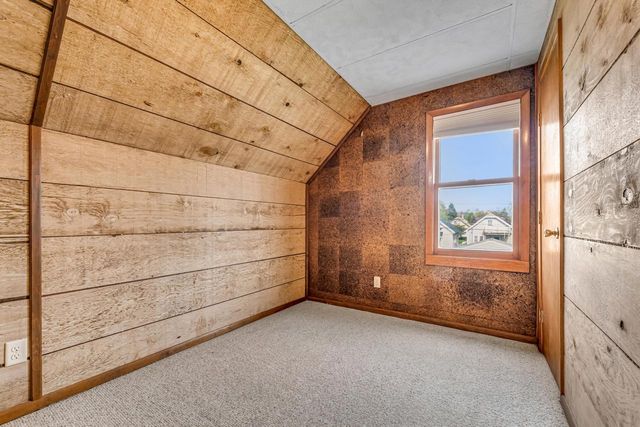 2932 S 8th STREET, Milwaukee, WI 53215