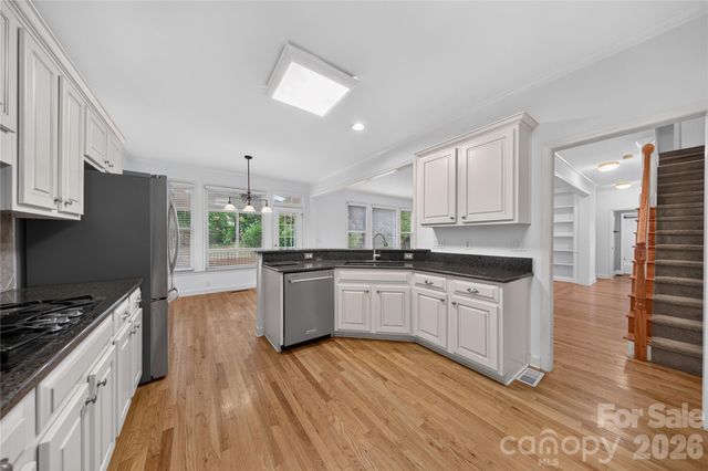 2615 Providence Hills Drive, Matthews, NC 28105
