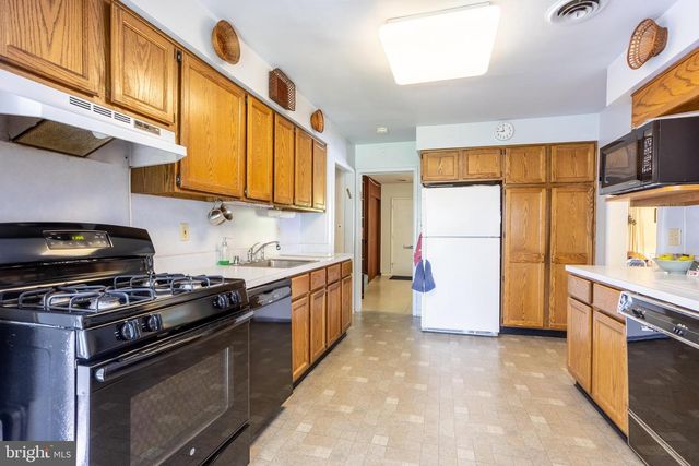 6609 AMLEIGH RD, Baltimore, MD 21209