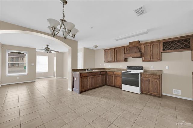 1607 W Omni Avenue 2, Pharr, TX 78577