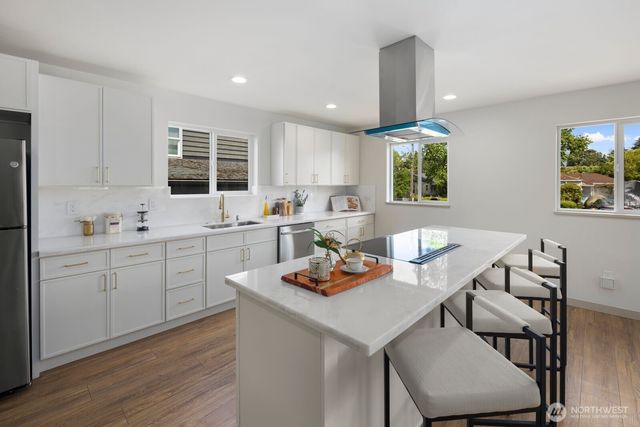 1249 SW 151st Street, Seattle, WA 98166