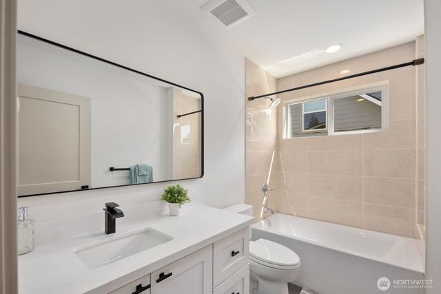1249 SW 151st Street, Seattle, WA 98166
