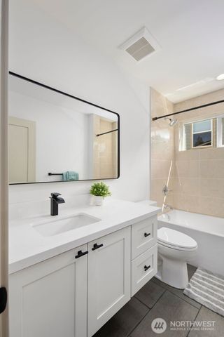 1249 SW 151st Street, Seattle, WA 98166
