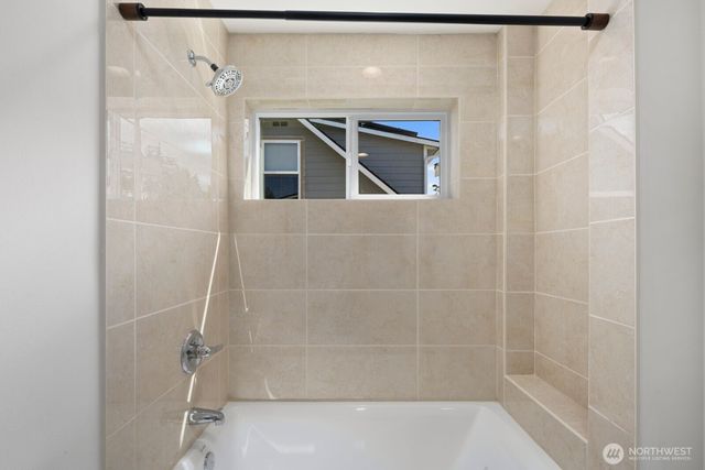 1249 SW 151st Street, Seattle, WA 98166