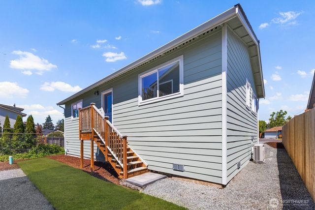 1249 SW 151st Street, Seattle, WA 98166