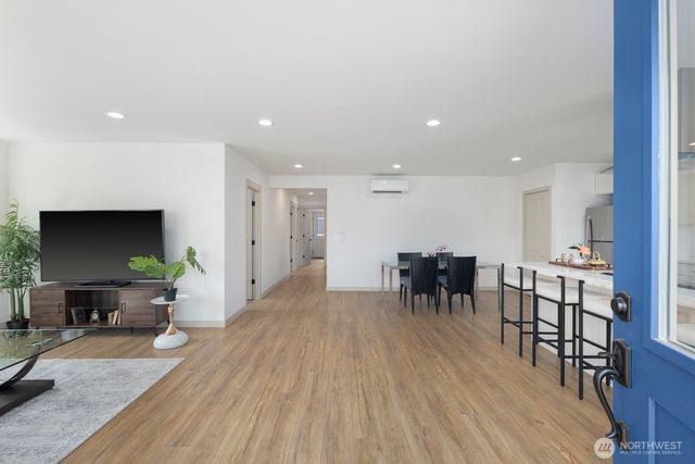 1249 SW 151st Street, Seattle, WA 98166