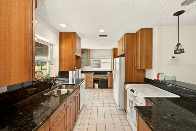 4192 96TH AVENUE N 4192, Pinellas Park, FL 33782