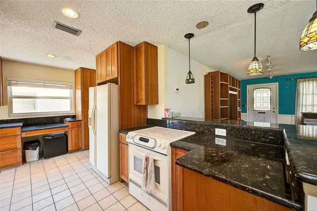 4192 96TH AVENUE N 4192, Pinellas Park, FL 33782