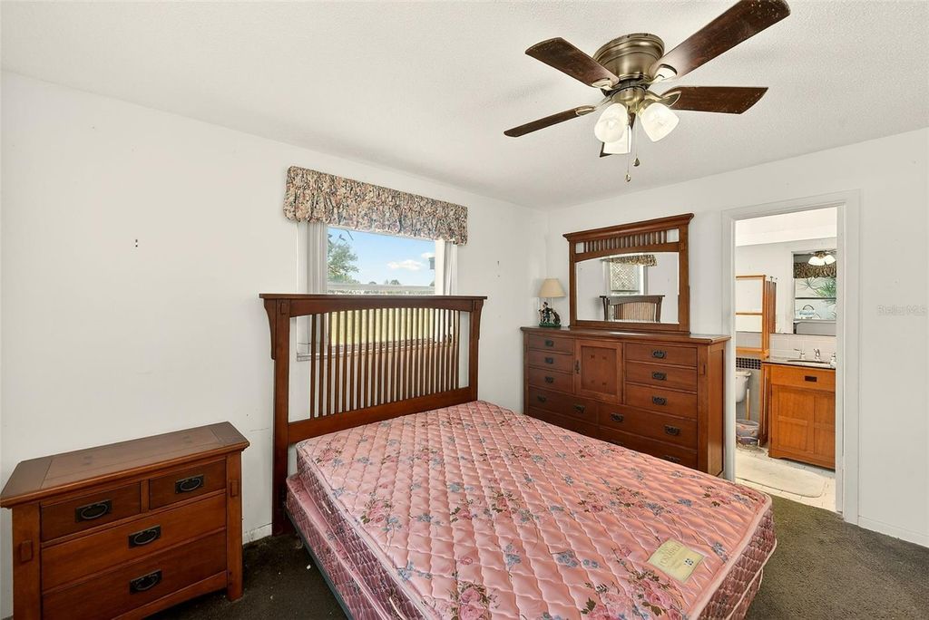 Image 16 of property listing at 4192 96TH AVENUE N 4192, Pinellas Park, FL 33782