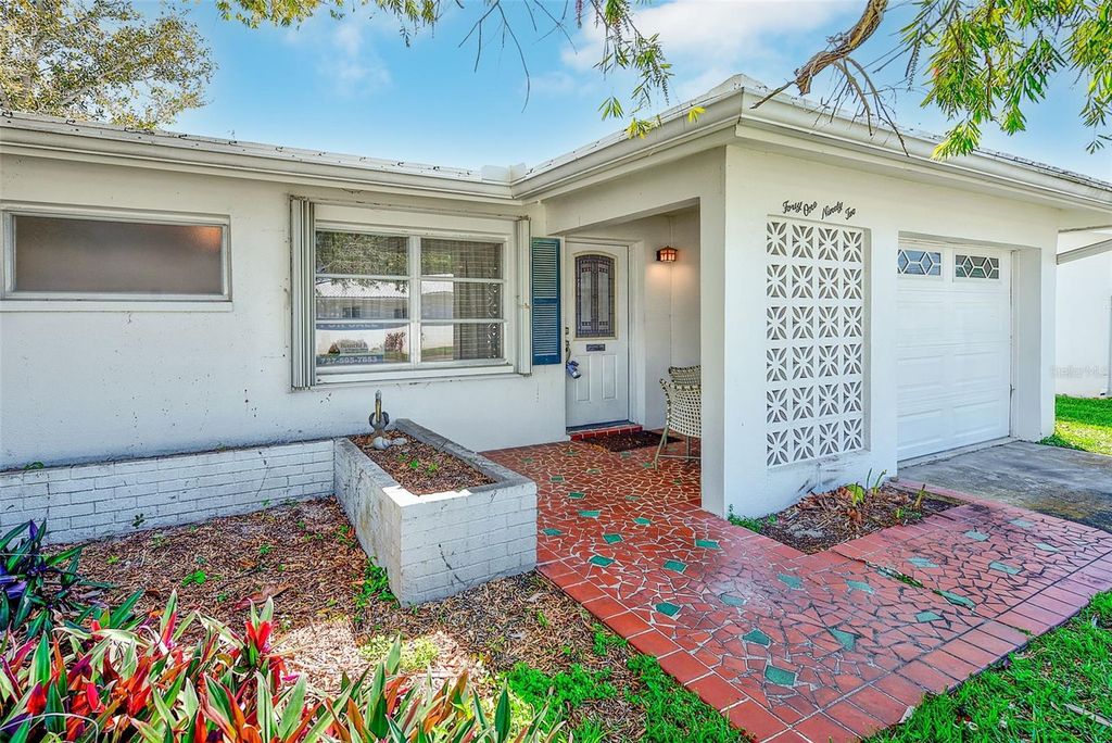 Image 24 of property listing at 4192 96TH AVENUE N 4192, Pinellas Park, FL 33782