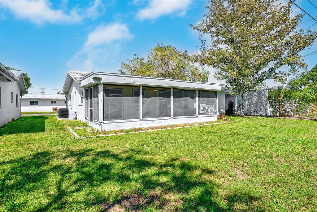 Image 27 of property listing at 4192 96TH AVENUE N 4192, Pinellas Park, FL 33782