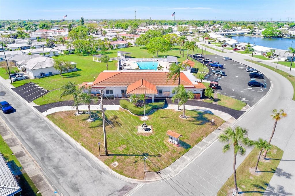 Image 40 of property listing at 4192 96TH AVENUE N 4192, Pinellas Park, FL 33782