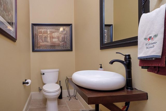 1215 W Bell Street, Houston, TX 77019