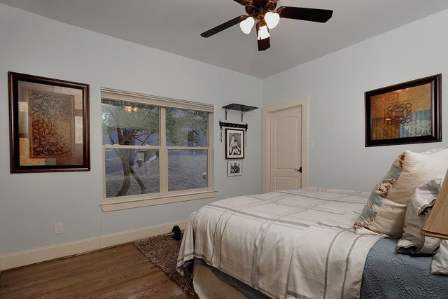 1215 W Bell Street, Houston, TX 77019