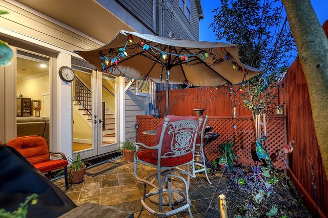 1215 W Bell Street, Houston, TX 77019