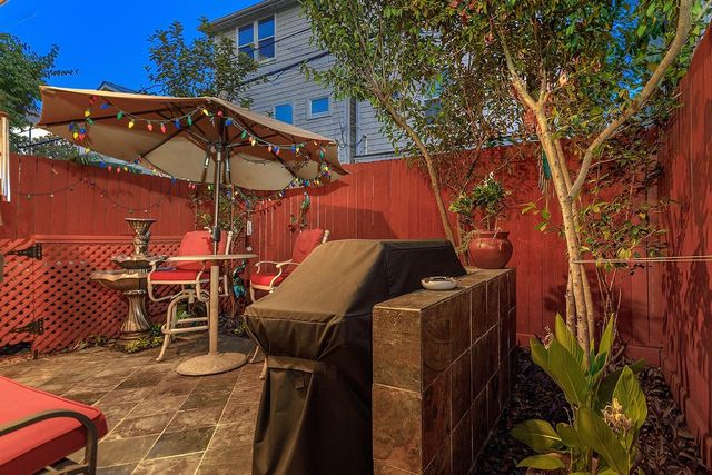 1215 W Bell Street, Houston, TX 77019