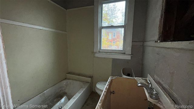 3230 Richton Street, Detroit, MI 48206