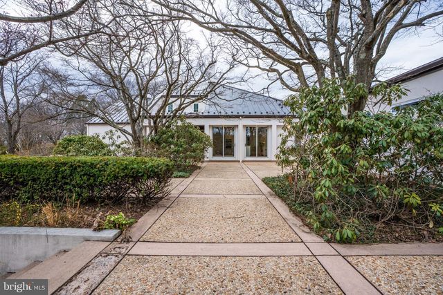 265 MISTLETOE LN, Harpers Ferry, WV 25425