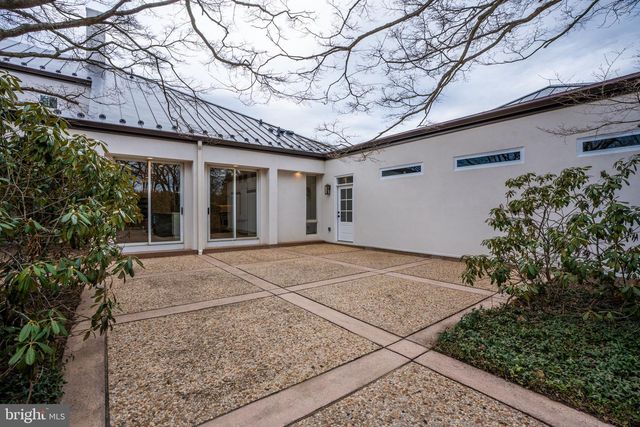 265 MISTLETOE LN, Harpers Ferry, WV 25425