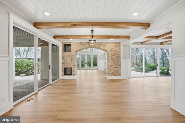 265 MISTLETOE LN, Harpers Ferry, WV 25425