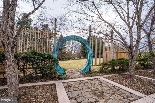 265 MISTLETOE LN, Harpers Ferry, WV 25425