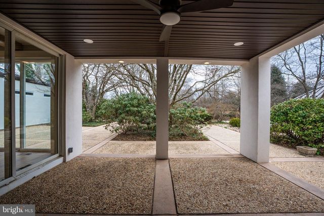 265 MISTLETOE LN, Harpers Ferry, WV 25425