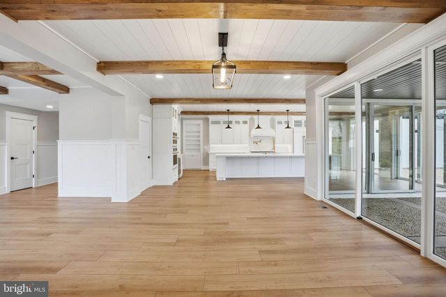 265 MISTLETOE LN, Harpers Ferry, WV 25425