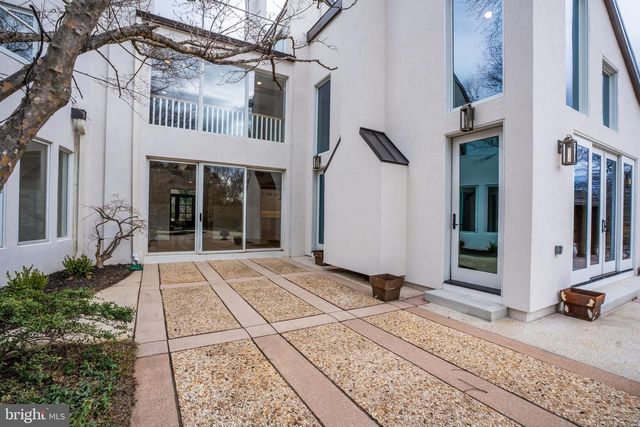 265 MISTLETOE LN, Harpers Ferry, WV 25425