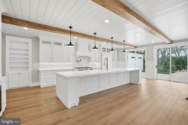 265 MISTLETOE LN, Harpers Ferry, WV 25425