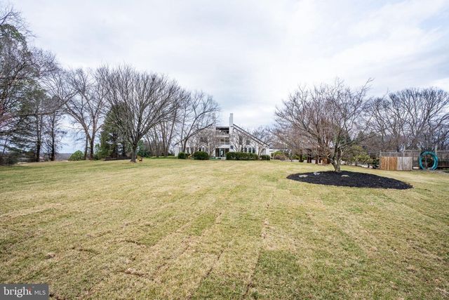 265 MISTLETOE LN, Harpers Ferry, WV 25425