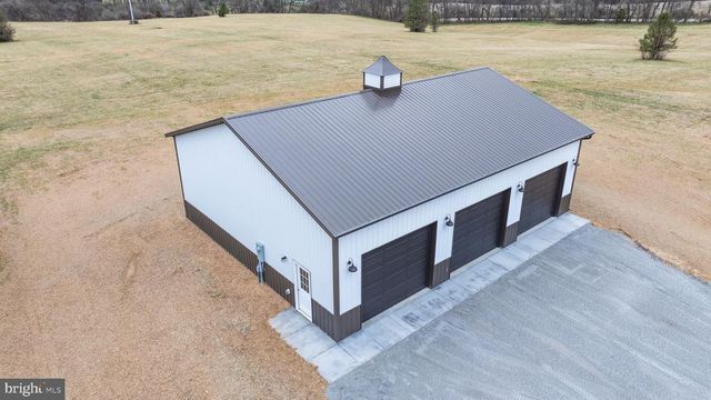 265 MISTLETOE LN, Harpers Ferry, WV 25425