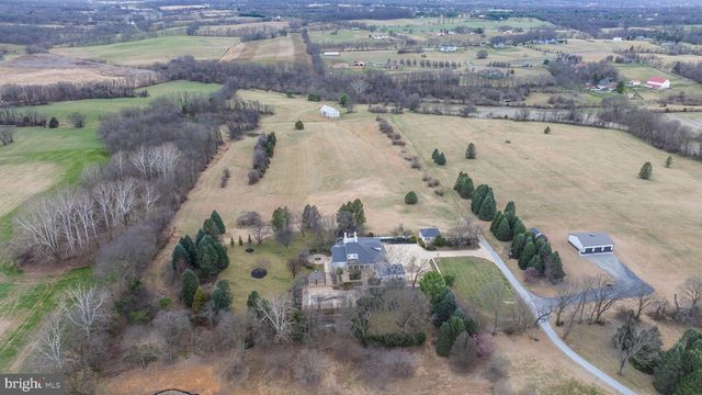 265 MISTLETOE LN, Harpers Ferry, WV 25425