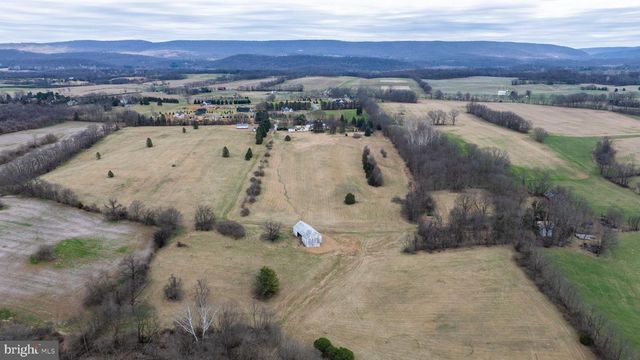 265 MISTLETOE LN, Harpers Ferry, WV 25425