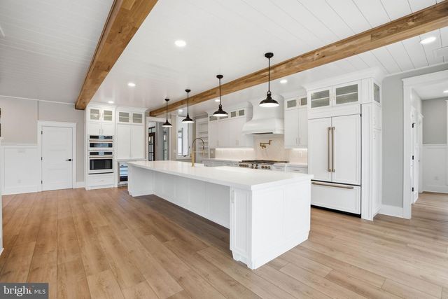 265 MISTLETOE LN, Harpers Ferry, WV 25425