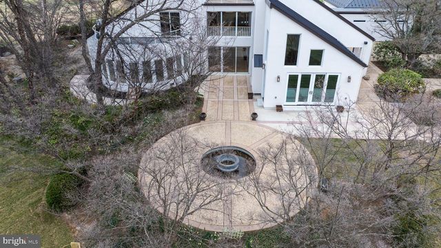 265 MISTLETOE LN, Harpers Ferry, WV 25425