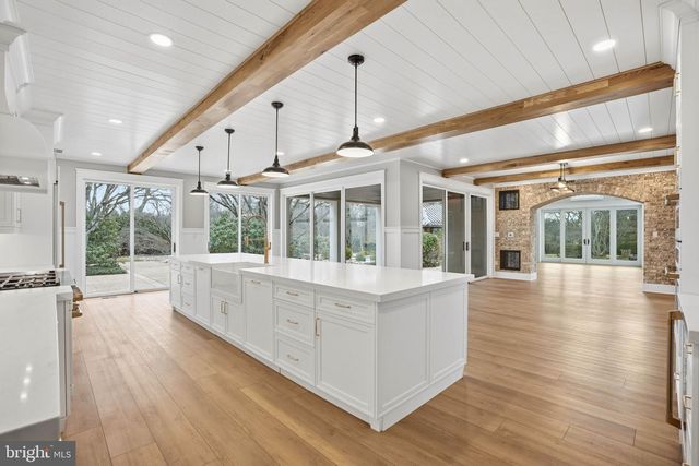 265 MISTLETOE LN, Harpers Ferry, WV 25425