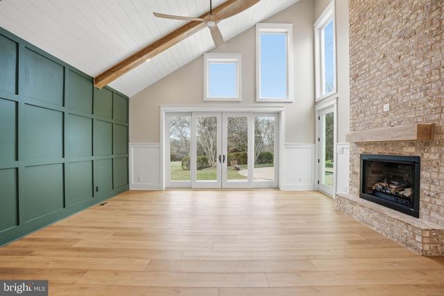 265 MISTLETOE LN, Harpers Ferry, WV 25425