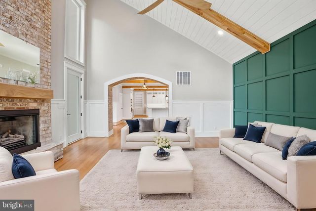 265 MISTLETOE LN, Harpers Ferry, WV 25425