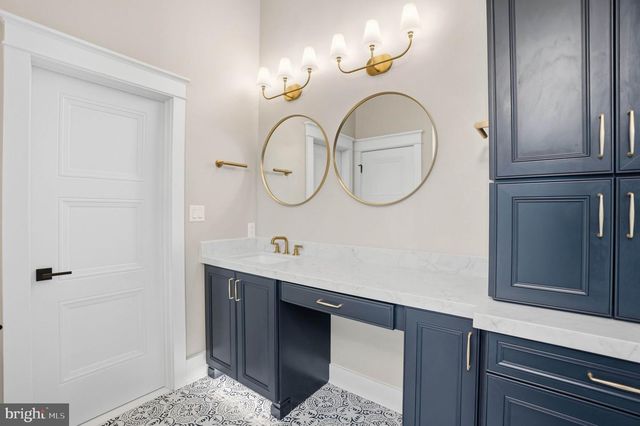 265 MISTLETOE LN, Harpers Ferry, WV 25425