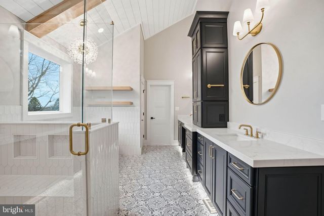 265 MISTLETOE LN, Harpers Ferry, WV 25425