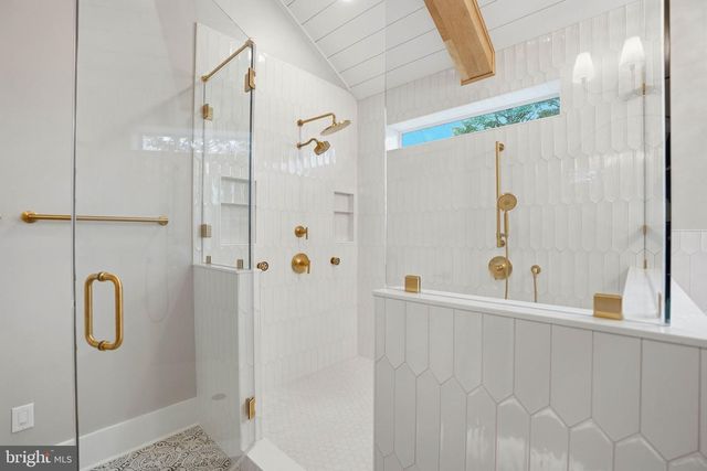 265 MISTLETOE LN, Harpers Ferry, WV 25425