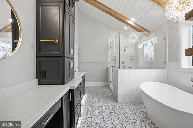 265 MISTLETOE LN, Harpers Ferry, WV 25425